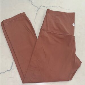 Lululemon Crop Dusty Rose leggings - Size 6